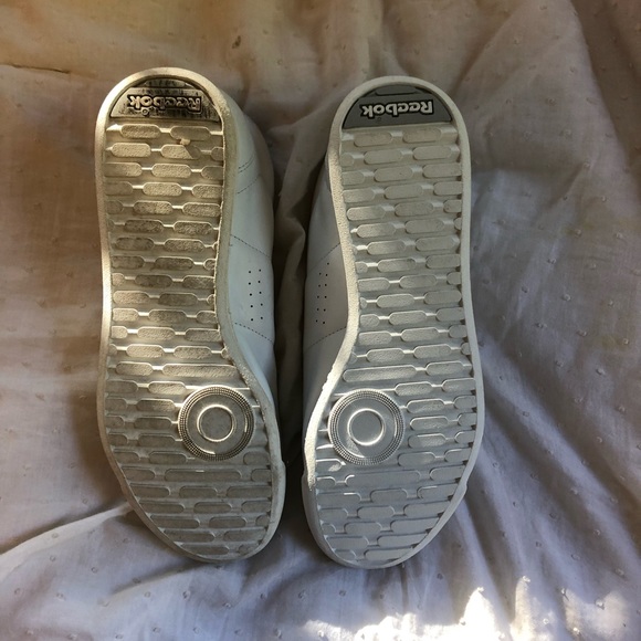 White Reebok Classics - Picture 3 of 4